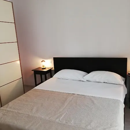 La Piazzetta In Centro * 斯培西亚